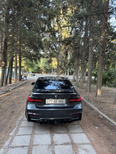 BMW 320 2015, 236,500 km - 2.0 л - Bakı