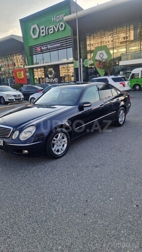 Mercedes E 240 2004, 318,537 km - 2.6 l - Bakı