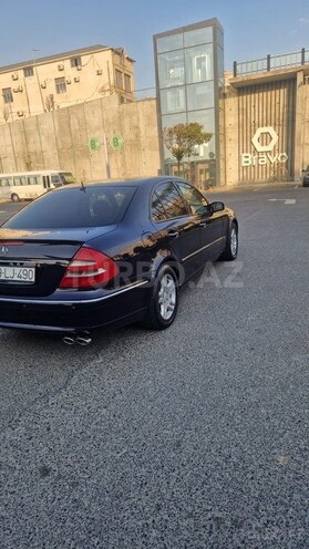Mercedes E 240 2004, 318,537 km - 2.6 l - Bakı