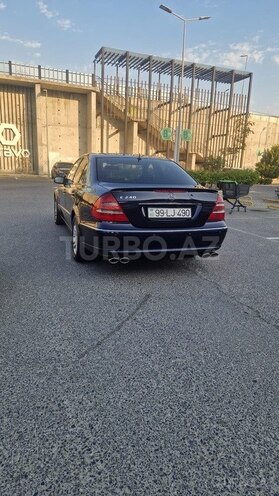 Mercedes E 240 2004, 318,537 km - 2.6 l - Bakı