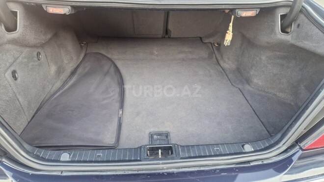 Mercedes E 240 2004, 318,537 km - 2.6 l - Bakı