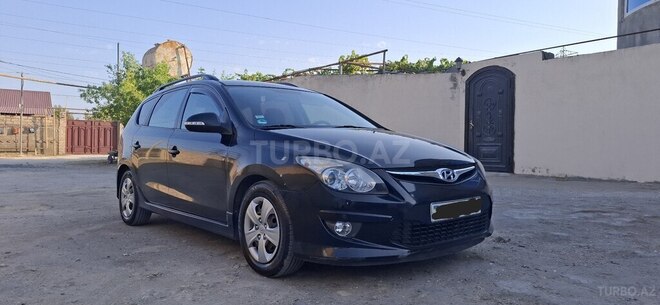 Hyundai i30 2011, 313,000 km - 1.6 л - Bakı