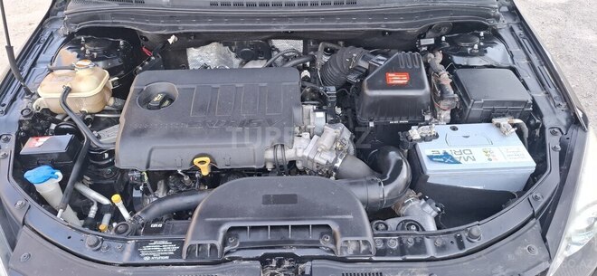 Hyundai i30 2011, 313,000 km - 1.6 л - Bakı