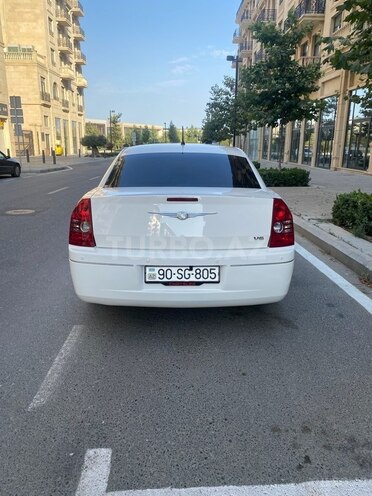 Chrysler 300C-4