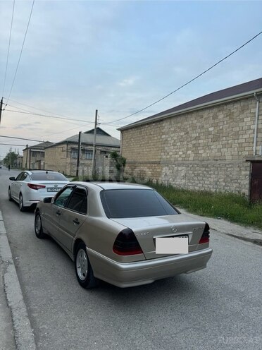 Mercedes C 220 d 2000, 380,000 km - 2.2 л - Bakı