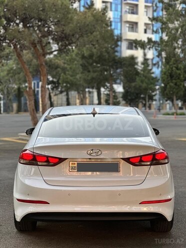 Hyundai Avante 2016, 214,000 km - 1.6 l - Bakı