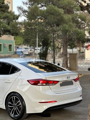 Hyundai Avante 2016, 214,000 km - 1.6 l - Bakı