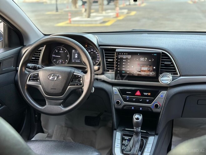 Hyundai Avante 2016, 214,000 km - 1.6 l - Bakı