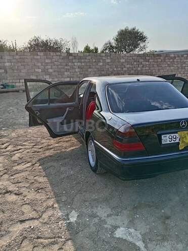 Mercedes C 180 1994, 372,343 km - 1.8 л - Bakı