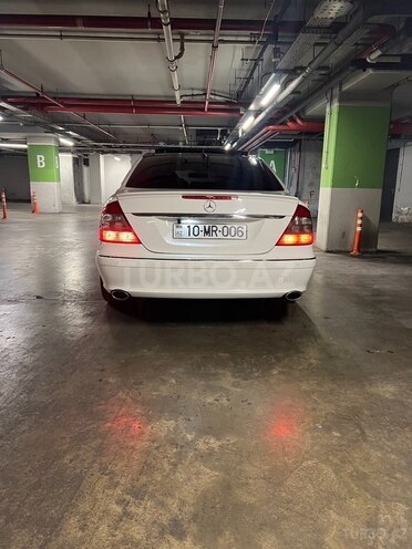 Mercedes E 280-6