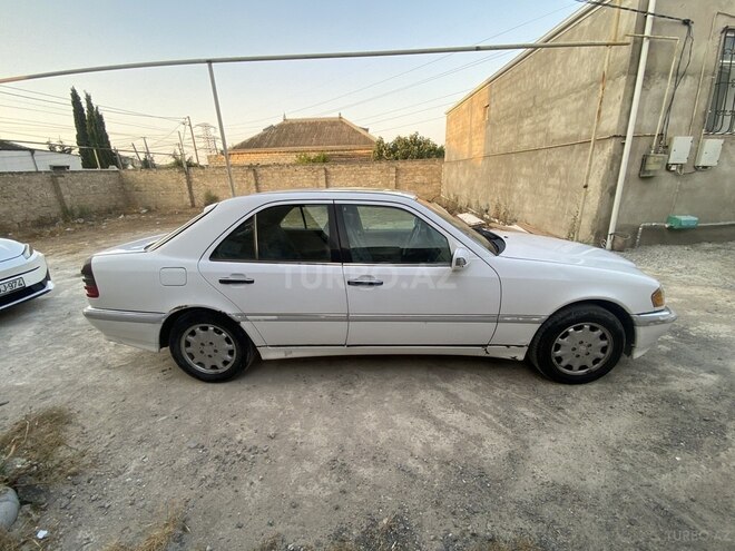 Mercedes C 230 1997, 276,442 km - 2.3 l - Bakı