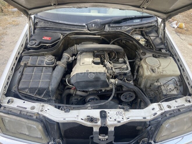 Mercedes C 230 1997, 276,442 km - 2.3 l - Bakı