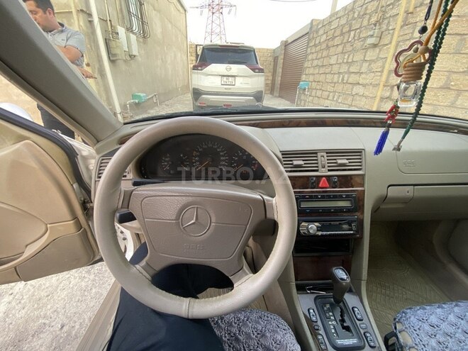 Mercedes C 230 1997, 276,442 km - 2.3 l - Bakı