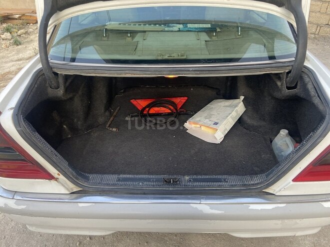 Mercedes C 230 1997, 276,442 km - 2.3 l - Bakı
