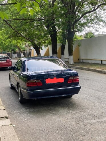 Mercedes E 270 2000, 350,000 km - 2.7 l - Lənkəran
