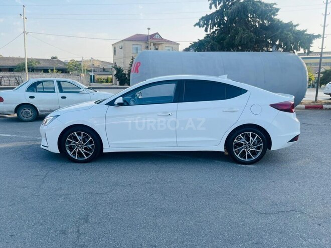 Hyundai Avante 2018, 130,000 km - 1.6 л - Bakı