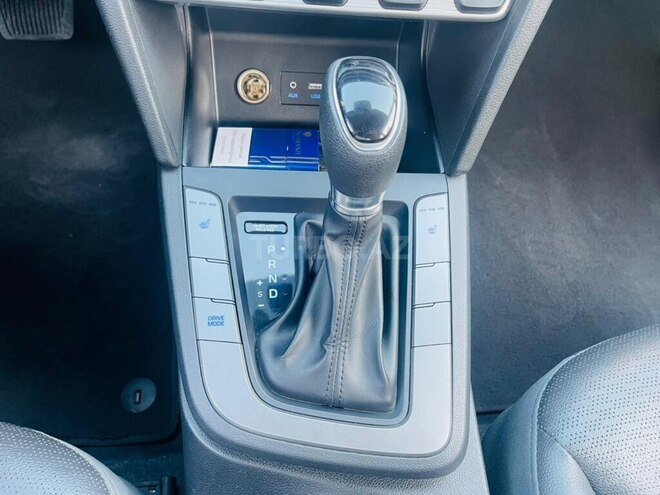 Hyundai Avante 2018, 130,000 km - 1.6 л - Bakı