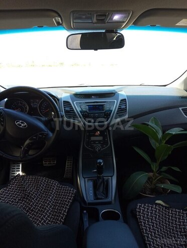 Hyundai Elantra 2013, 201,500 km - 1.8 l - Quba