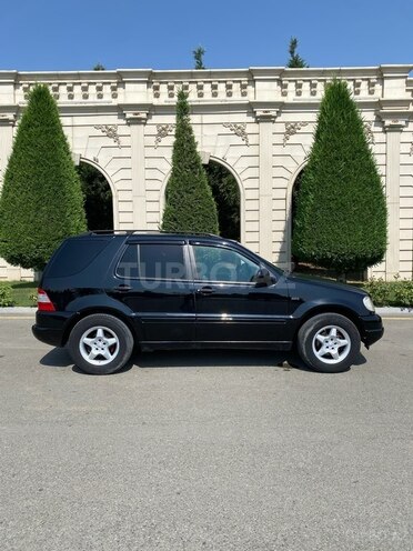 Mercedes ML 320 4MATIC 2000, 240,578 km - 3.2 l - Gəncə