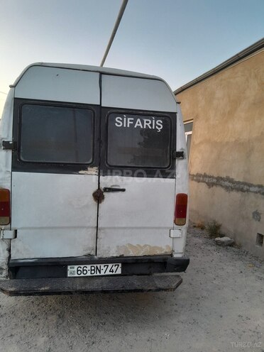 Mercedes 208 D 1994, 250,000 km - 2.0 л - Bakı