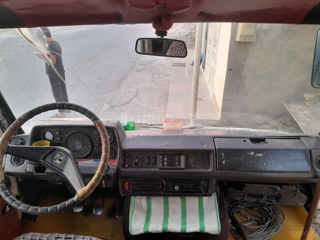 Mercedes 208 D 1994, 250,000 km - 2.0 л - Bakı