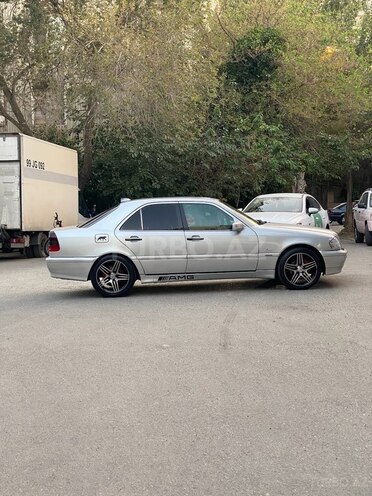 Mercedes C 200 1998, 111,218 km - 2.0 л - Bakı