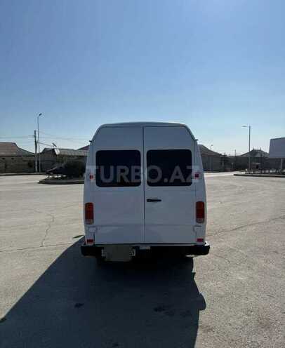 Mercedes 208 D 1991, 123,456 km - 2.3 л - Mingəçevir