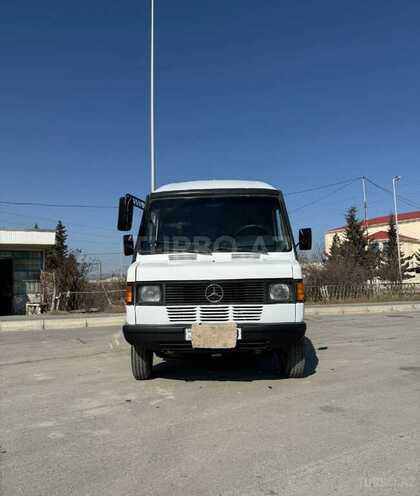 Mercedes 208 D 1991, 123,456 km - 2.3 л - Mingəçevir