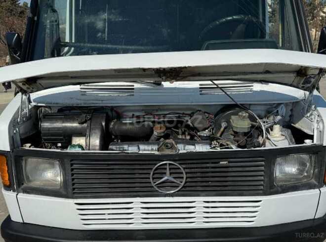 Mercedes 208 D 1991, 123,456 km - 2.3 л - Mingəçevir