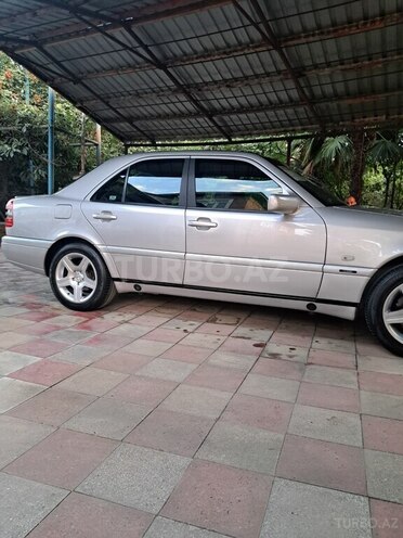 Mercedes C 230-3
