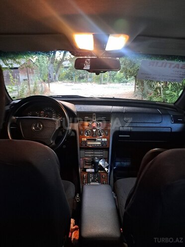 Mercedes C 230-6