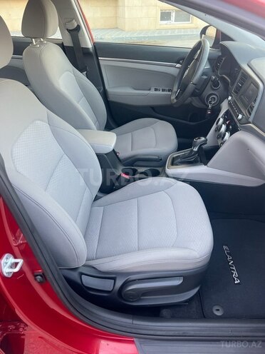 Hyundai Elantra 2019, 61,799 km - 2.0 л - Bakı