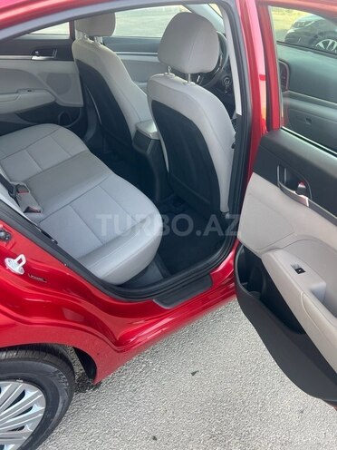 Hyundai Elantra 2019, 61,799 km - 2.0 л - Bakı