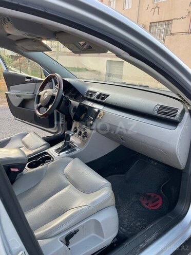 Volkswagen Passat-11