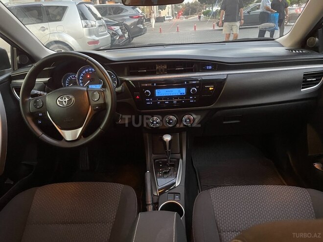 Toyota Corolla 2015, 197,000 km - 1.6 l - Bakı