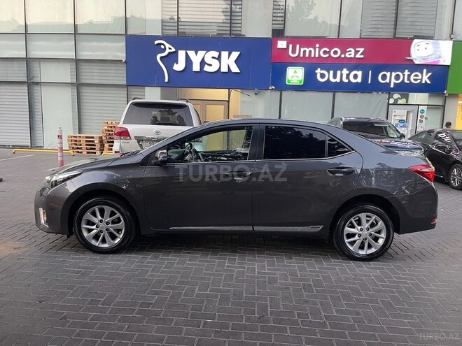 Toyota Corolla 2015, 197,000 km - 1.6 l - Bakı