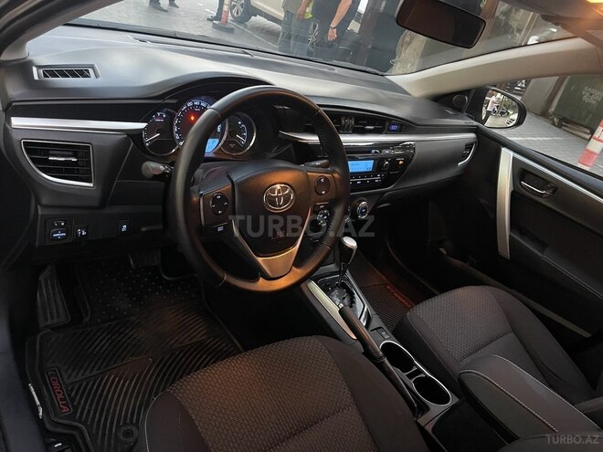 Toyota Corolla 2015, 197,000 km - 1.6 l - Bakı