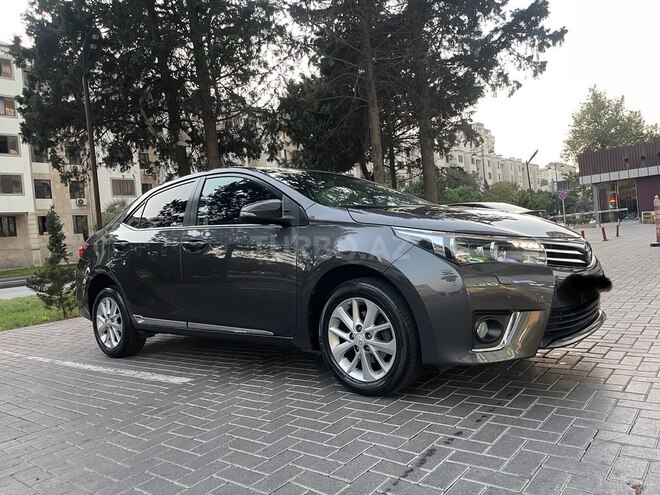 Toyota Corolla 2015, 197,000 km - 1.6 l - Bakı