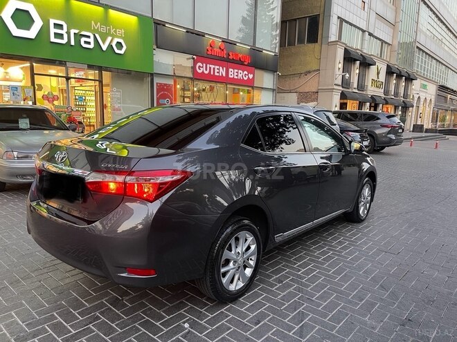 Toyota Corolla 2015, 197,000 km - 1.6 l - Bakı