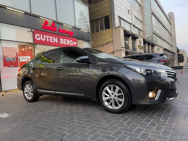 Toyota Corolla 2015, 197,000 km - 1.6 l - Bakı