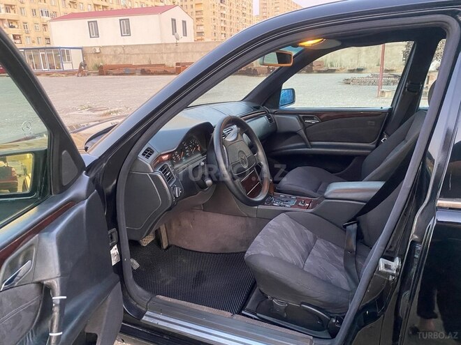 Mercedes E 230 1997, 587,000 km - 2.3 l - Bakı