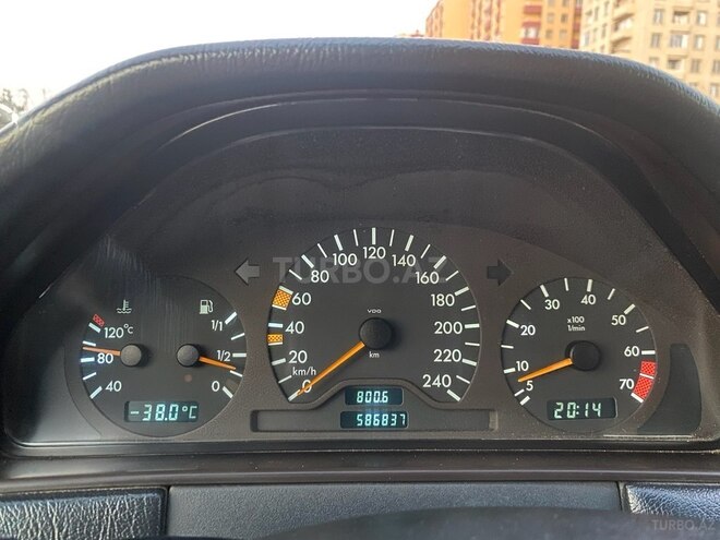 Mercedes E 230 1997, 587,000 km - 2.3 l - Bakı