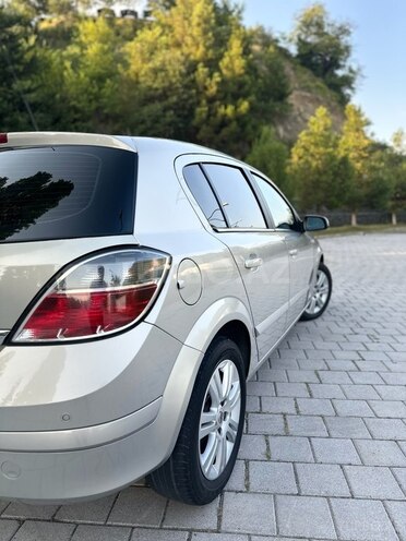 Opel Astra 2009, 236,000 km - 1.3 l - Balakən