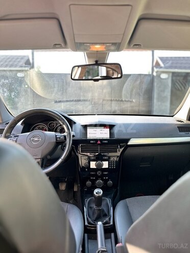 Opel Astra 2009, 236,000 km - 1.3 l - Balakən