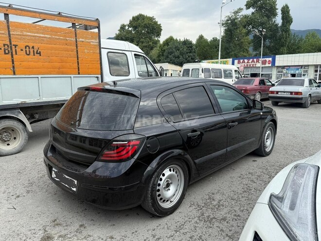 Opel Astra 2009, 200,000 km - 1.4 l - Şirvan