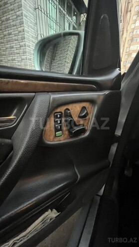 Mercedes E 270 1999, 480,586 km - 2.7 l - Bakı
