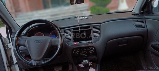 Kia Rio 2011, 158,000 km - 1.4 l - Gəncə