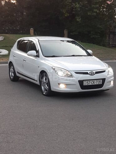 Hyundai i30 2011, 271,000 km - 1.6 л - Mingəçevir