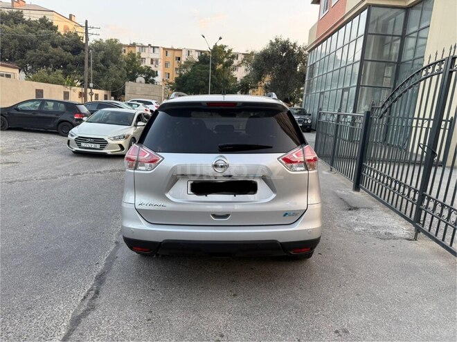 Nissan X-Trail 2015, 283,500 km - 2.0 л - Bakı