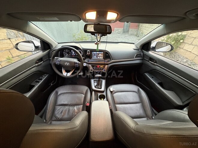 Hyundai Avante 2016, 88,000 km - 1.6 л - İsmayıllı